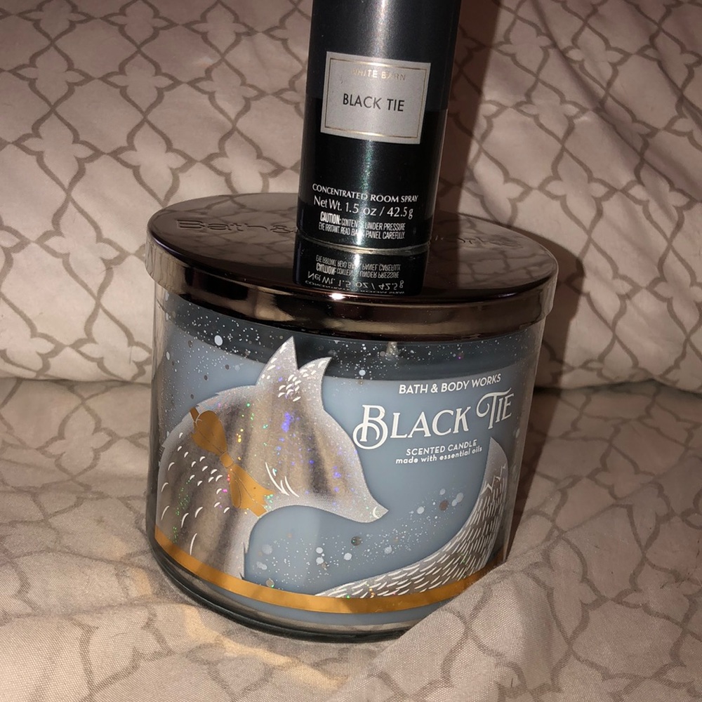 BATH AND BODY WORKS BLACK TIE